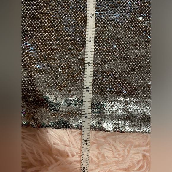 GAP Silver Skirt - Picture 5 of 5